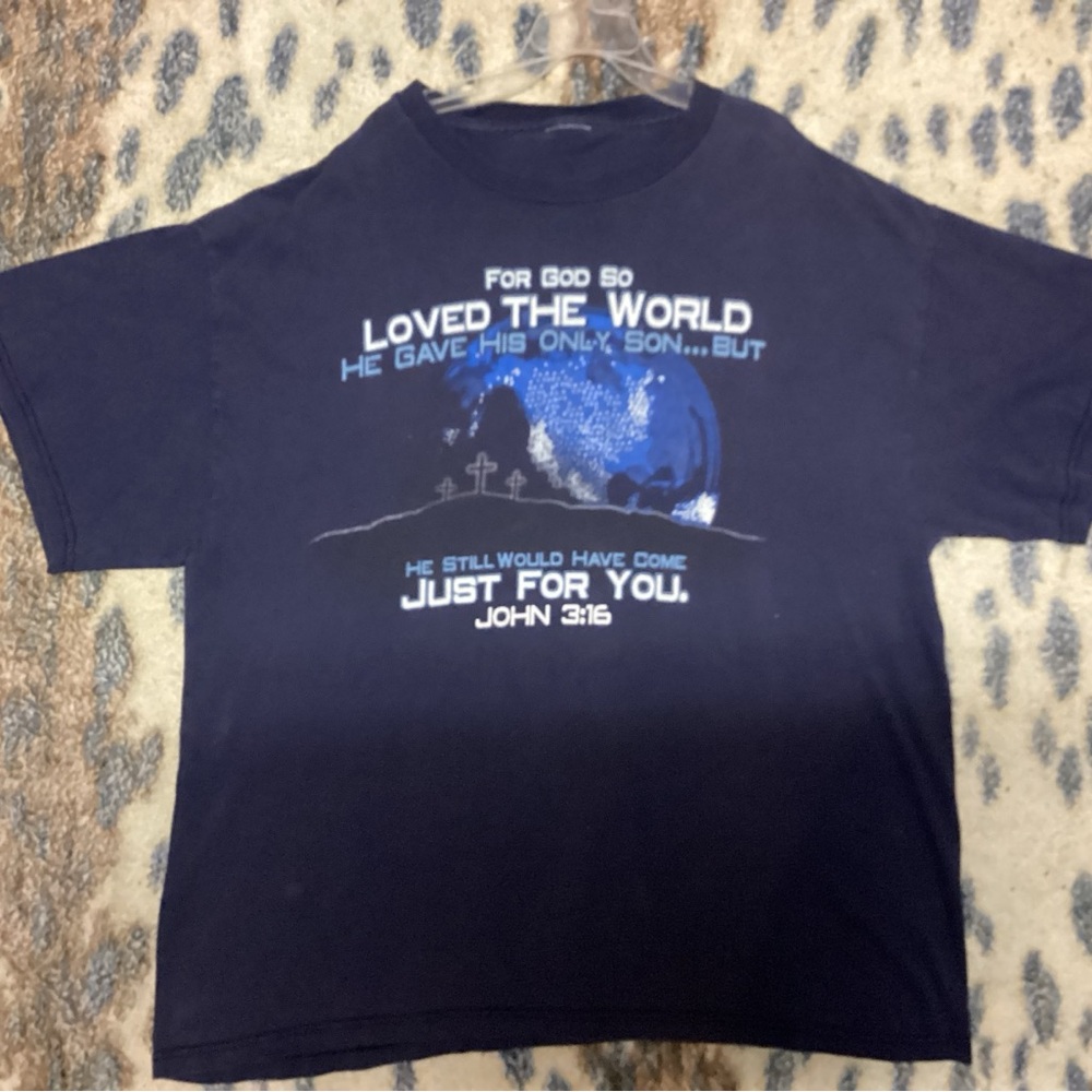 GOD JESUS SHIRT.  JOHN 3:16.